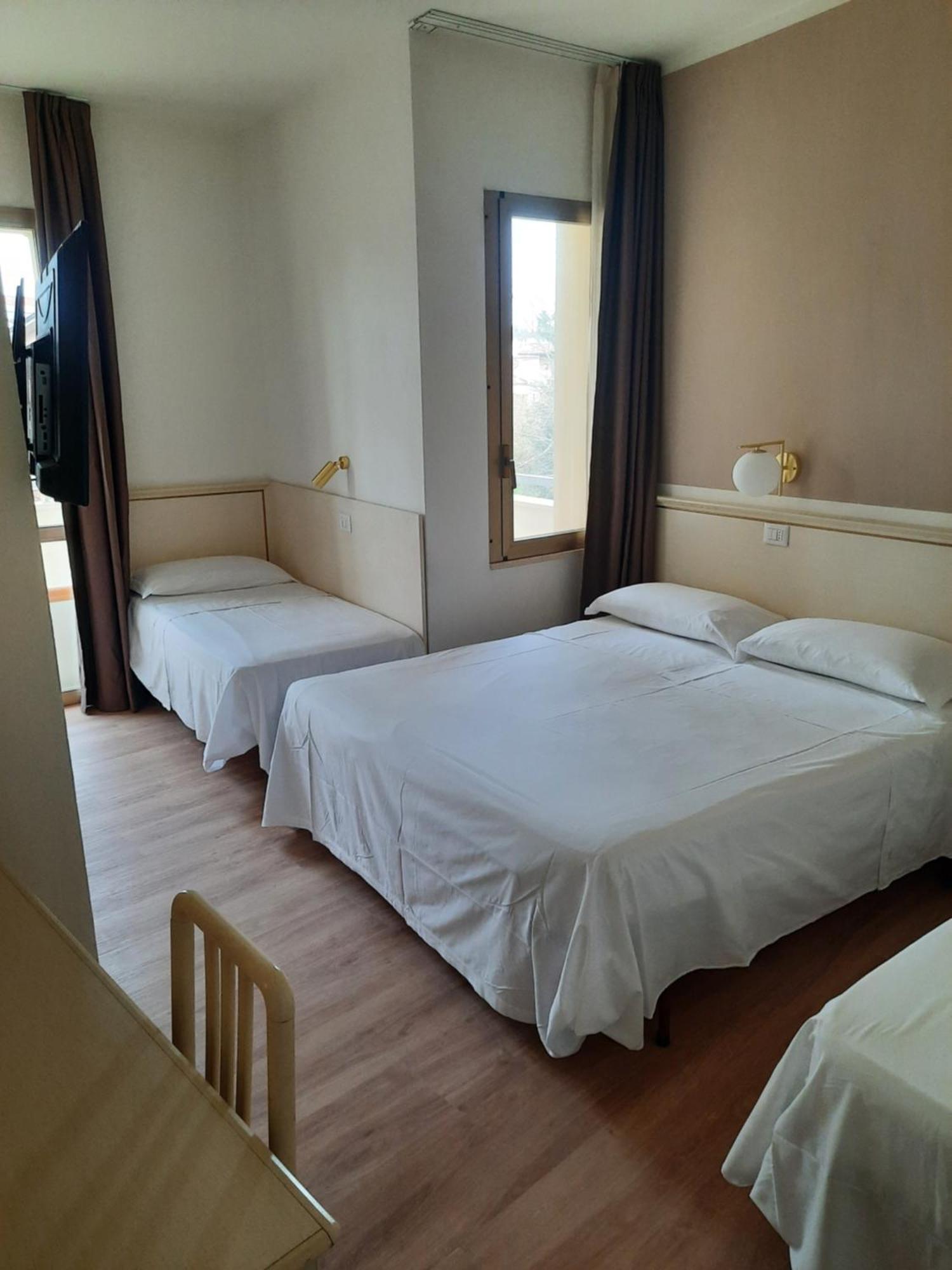 Hotel Schiller Cervia Luaran gambar