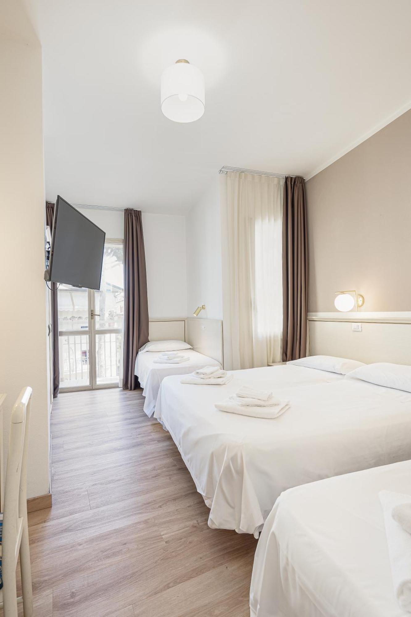 Hotel Schiller Cervia Luaran gambar